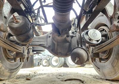 Meritor-Rockwell MT40-14X Rear Axle Assembly for a 2015 International PROSTAR