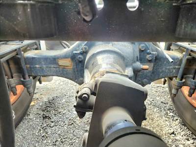 Meritor-Rockwell MT40-14X Rear Axle Assembly for a 2020 Volvo VNR64T