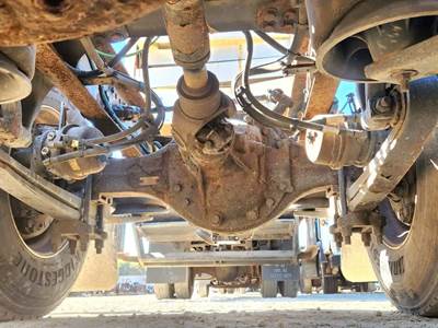 Meritor-Rockwell MT40-14X Rear Axle Assembly for a 2020 Freightliner Cascadia 126