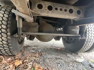 Meritor-Rockwell Rear Axle Assembly for a 2010 Hino 268