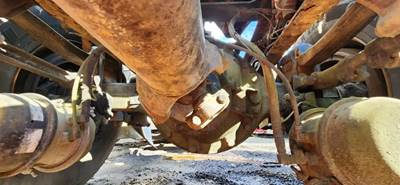 Meritor-Rockwell RS23161NFNN153 Rear Axle Assembly for a 2004 Mack CX612 Vision