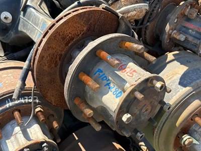 Meritor-Rockwell Rear Axle Assembly for a 2019 Freightliner Cascadia 126