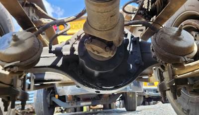 Meritor-Rockwell RD20-145 Rear Axle Assembly for a 2005 International 9200I