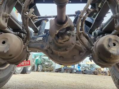 Meritor-Rockwell RD20-145 Rear Axle Assembly for a 2018 Peterbilt 567