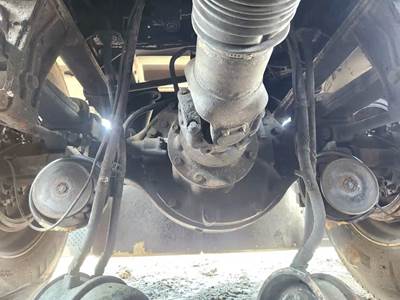 Meritor-Rockwell RD23-160 Rear Axle Assembly for a 2019 Peterbilt 389