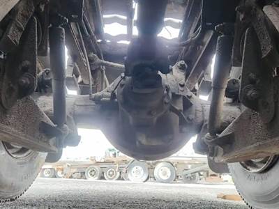 Meritor-Rockwell RPL23160 Rear Axle Assembly for a 2008 Mack MRU613