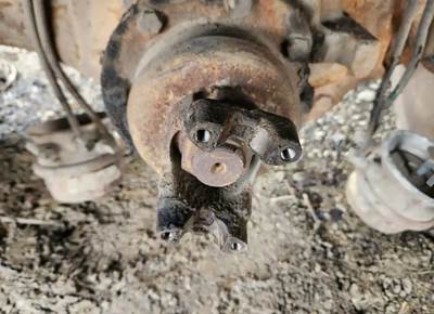 Meritor-Rockwell RR20-145 Rear Axle Assembly for a 1994 Ford F700 For ...