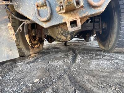 Meritor-Rockwell RR/RS21145 Rear Axle Assembly for a 2000 Sterling L7501