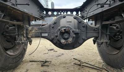 Meritor-Rockwell RS19-145 Rear Axle Assembly for a 2007 Hino 268