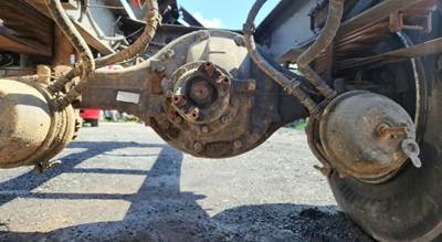 Meritor-Rockwell RS19144 Rear Axle Assembly for a 2012 Hino 268