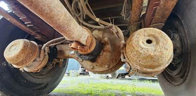 Meritor-Rockwell RS21-145 Rear Axle Assembly for a 1999 Ford F800