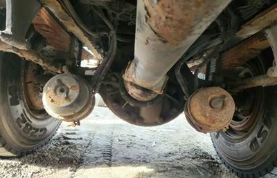 Meritor-Rockwell RS23-186 Rear Axle Assembly for a 2006 Sterling LT8500