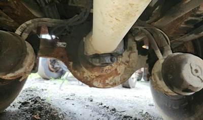 Meritor-Rockwell RS23160 Rear Axle Assembly for a 2001 International 4900