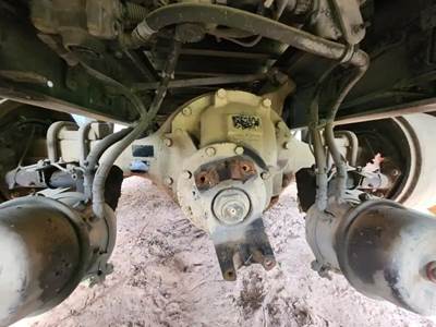 Meritor-Rockwell RS23160 Rear Axle Assembly for a 2016 Freightliner M2 112 Medium Duty