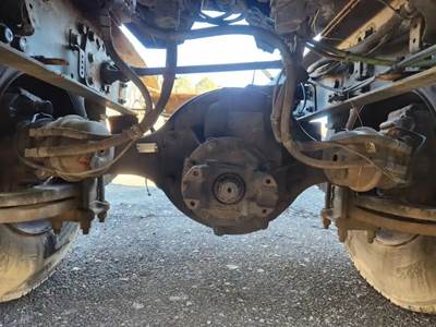 Meritor-Rockwell RS23160 Rear Axle Assembly for a 2017 Freightliner Cascadia 113
