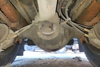 Meritor-Rockwell RS24160 Rear Axle Assembly for a 2003 Spartan Gladiator