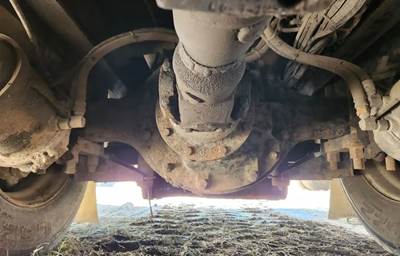 Meritor-Rockwell RS24160 Rear Axle Assembly for a 2000 Hme Fire Truck