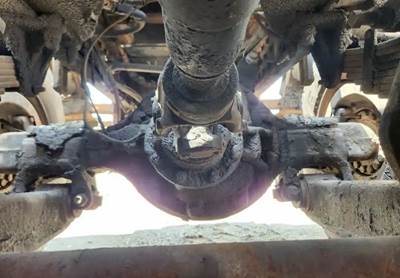 Meritor-Rockwell RT46-160 Rear Axle Assembly for a 2005 Sterling L9500