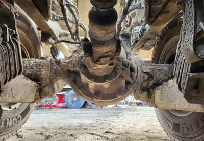 Meritor-Rockwell RT46-160 Rear Axle Assembly for a 2019 Peterbilt 567