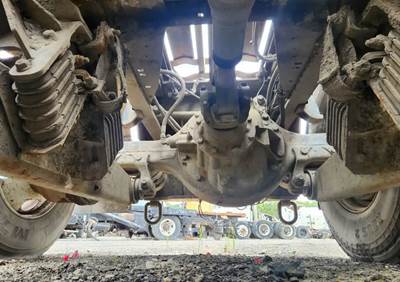 Meritor-Rockwell RT46164 Rear Axle Assembly for a 2015 International WorkStar 7400