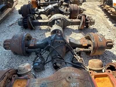 Nissan Rear Axle Assembly for a 2009 Ud/Nissan UD3300