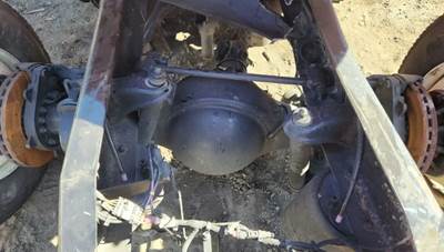 Paccar MR2014P3 Rear Axle Assembly for a 2023 Peterbilt 579