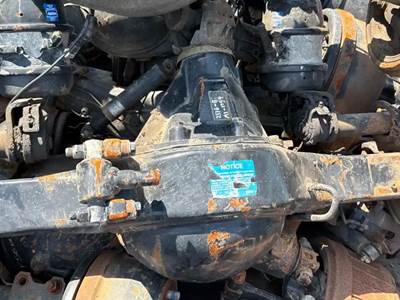 Paccar MR2014P3 Rear Axle Assembly for a 2020 Peterbilt 579