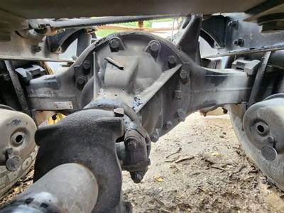 Paccar MR2014P3 Rear Axle Assembly for a 2020 Kenworth T680