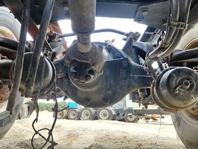 Paccar MR2014P3 Rear Axle Assembly for a 2019 Kenworth T680