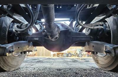 Paccar MR2014P3 Rear Axle Assembly for a 2022 Peterbilt 579