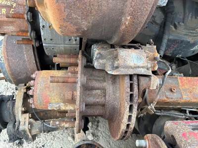 Used) 2006 F-650, Axles Complete  Rear  Part Number: 0705551, Serial Number: