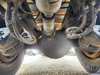 Dana-Spicer DSP41 Front Axle Housing for a 2017 Peterbilt 348