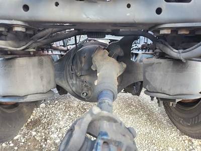 Detroit RT40-NFD Front Axle Housing for a 2020 Freightliner Cascadia 126
