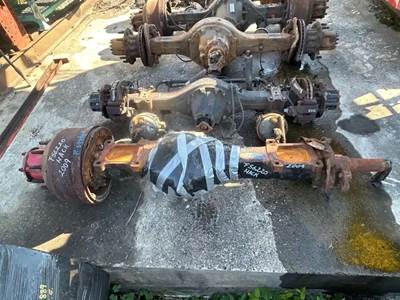 Mack Front Axle Housing for a 2009 Mack GU713