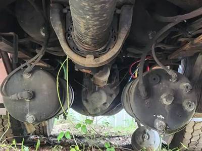 Meritor-Rockwell MD2014X Front Axle Housing for a 2018 Freightliner M2 106