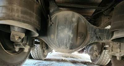 Axle Alliance RT40-4N Rear Axle Housing for a 2006 Freightliner M2 106