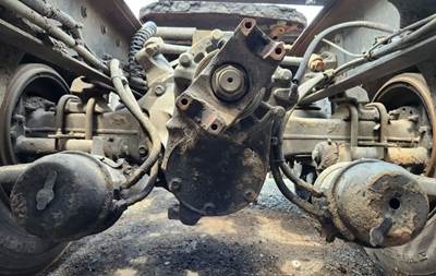 Axle Alliance RT40-4N Rear Axle Housing for a 2007 Freightliner Columbia 120