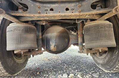 Dana 17060S Rear Axle Housing for a 2010 International 4300