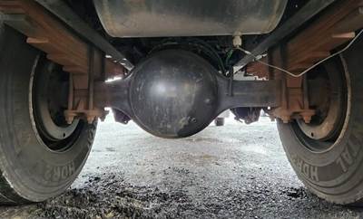 Dana 19060S Rear Axle Housing for a 2018 Isuzu FTR