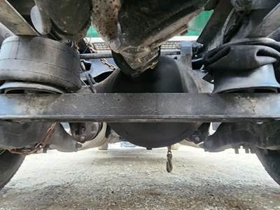 Dana D40-155 Rear Axle Housing for a 2020 Peterbilt 579