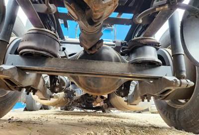 Dana D40-155H Rear Axle Housing for a 2020 Peterbilt 579