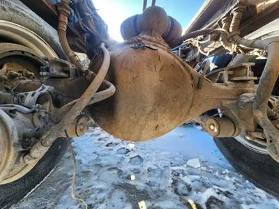 Dana D46-170 Rear Axle Housing for a 2006 Peterbilt 357