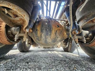 Dana D46-170 Rear Axle Housing for a 2012 Peterbilt 367