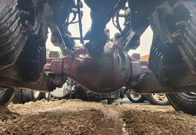 Dana D46-170 Rear Axle Housing for a 2013 Peterbilt 320