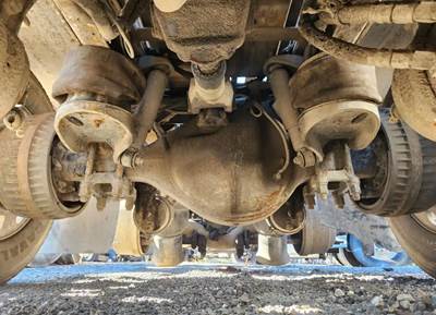 Dana D46-170DHP Rear Axle Housing for a 2012 Peterbilt 367