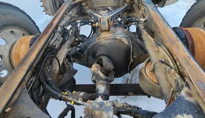 Dana D46-170H Rear Axle Housing for a 2018 Kenworth T880