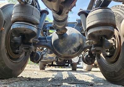 Dana DSP41P Rear Axle Housing for a 2022 Peterbilt 348