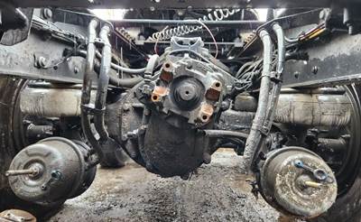 Dana Rear Axle Housing for a 2018 Kenworth W900