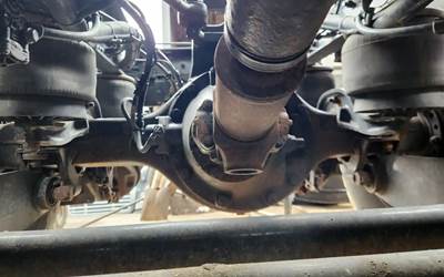 Dana Rear Axle Housing for a 2019 Kenworth W900