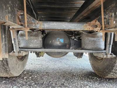 Dana P20060 Rear Axle Housing for a 2016 Kenworth K370
